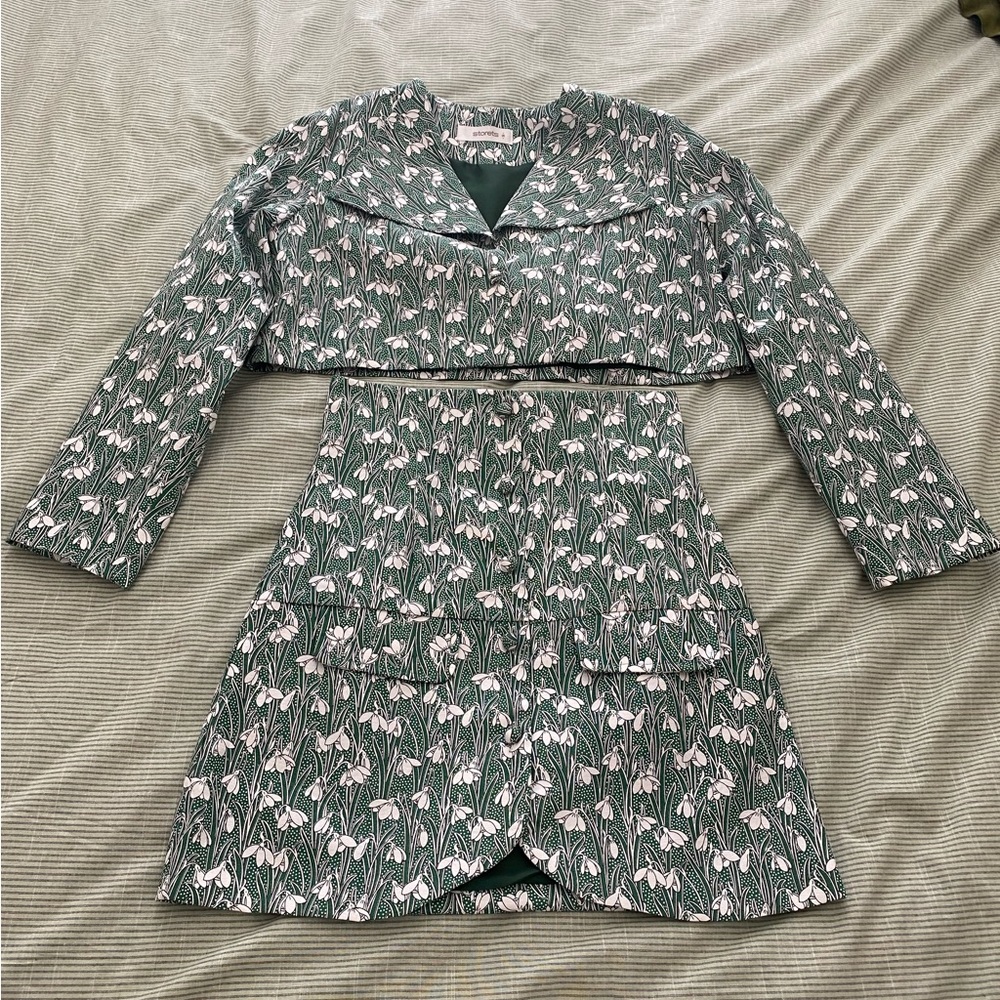 Storets 2 piece skirt and top set